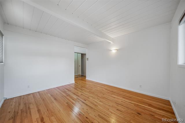 Building Photo - 1490 S Filbert Way