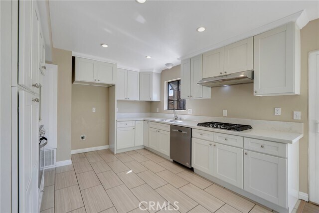 Building Photo - 6485 Clovis Pl