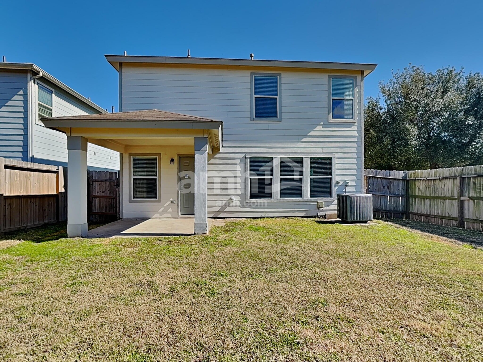 Building Photo - 18735 Westgate Park Dr