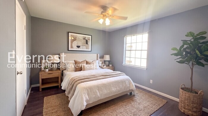 Building Photo - 2620 Southbury Cir