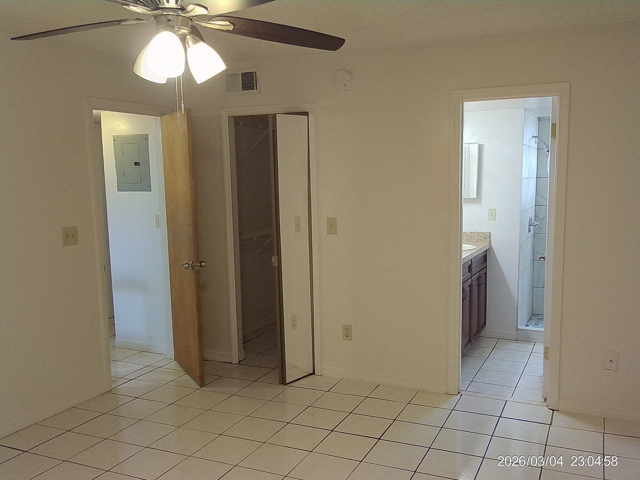 Building Photo - 5015 Laguna Bay Cir