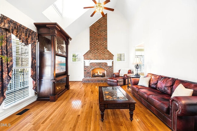 Building Photo - Earn Wealth While Leasing - Like a Homeowner - Lease to Own