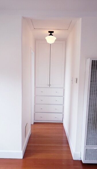 Hallway with linen storage - 1022 N Parish Pl