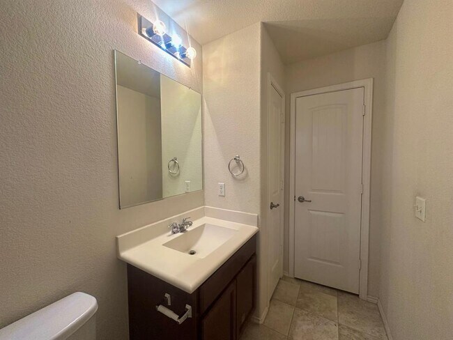 Building Photo - 4220 Creede Dr