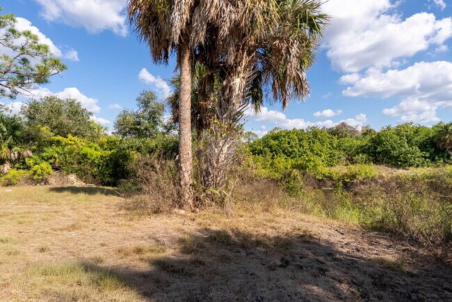 Building Photo - Brand New Construction 3/2  Canal Front Home for Rent in North Port