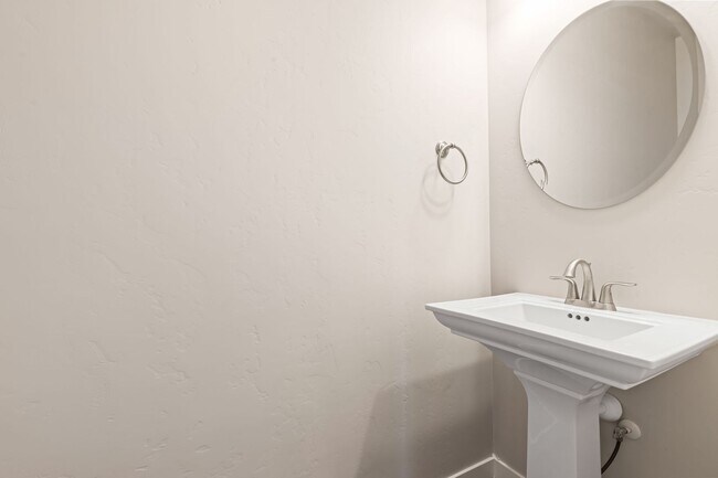 Building Photo - GORGEOUS 3bd/2.5ba Payette Duplex w/Modern construction, pristine condition, and ready for you!