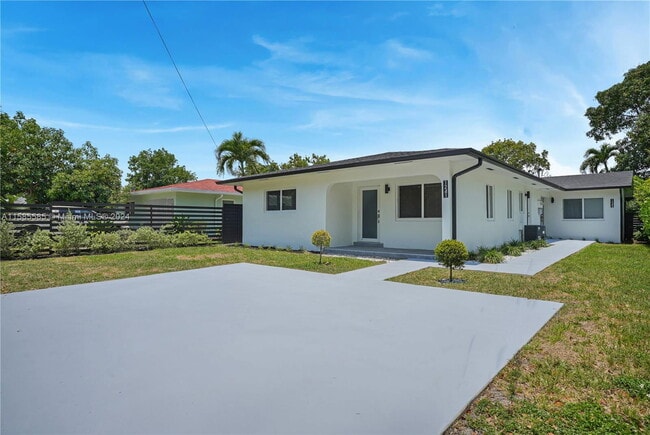 Building Photo - 1241 NW 25th St