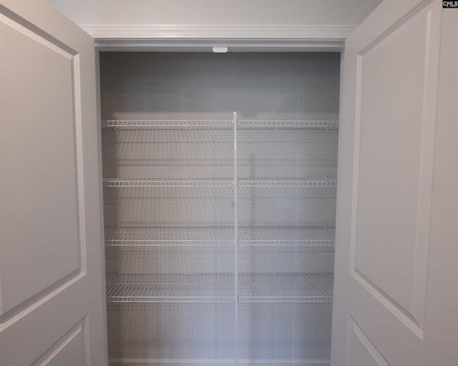 Building Photo - 1062 Begonia Dr