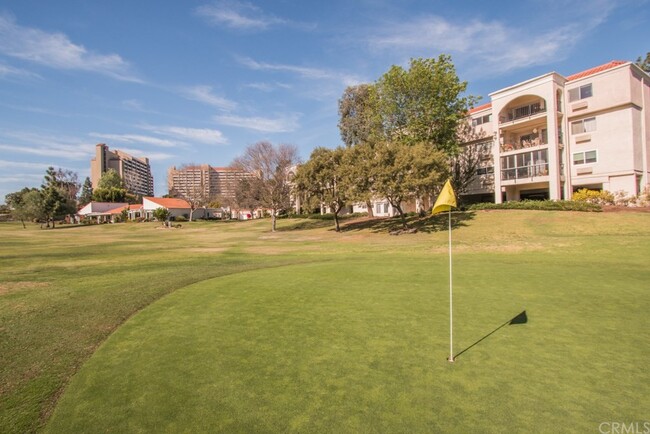 Building Photo - 5500 Paseo Del Lago W