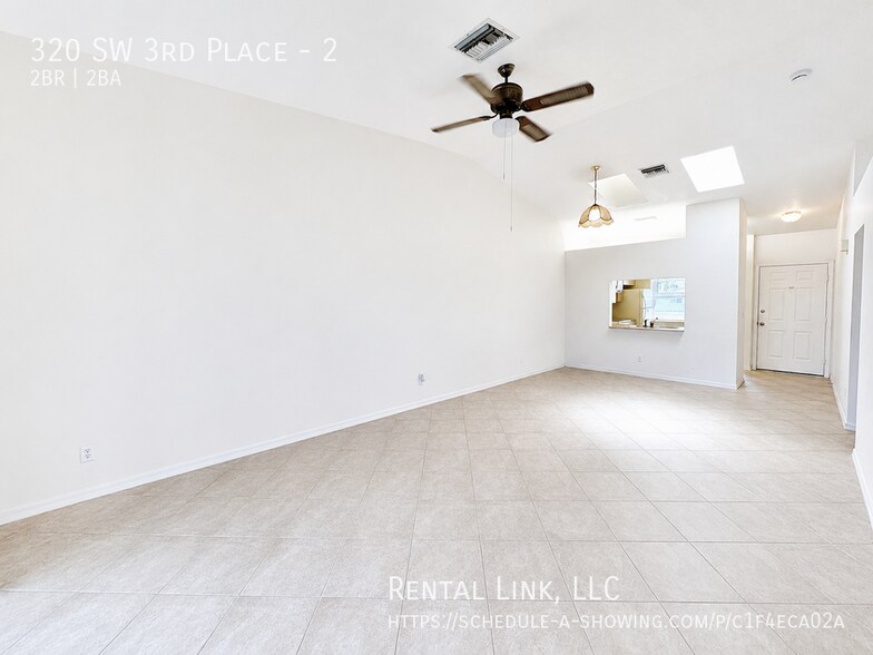 Building Photo - 320 SW 3rd Pl