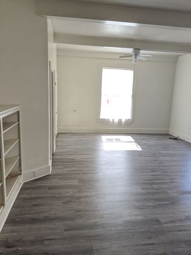 Building Photo - 1510 Broad St