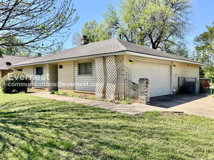 Building Photo - 5024 S Birch Ave