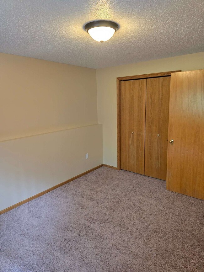 Building Photo - 3502 28th St SW