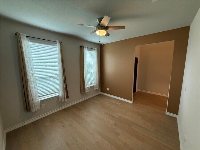 Building Photo - 1308 Eagle Ray St