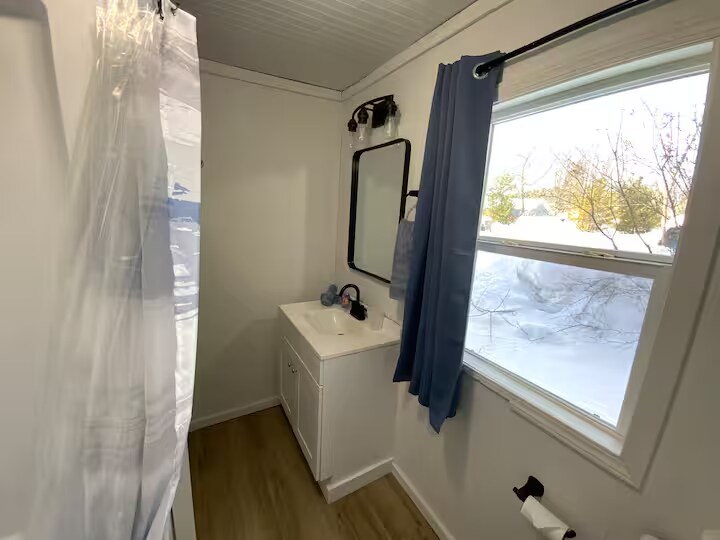 Building Photo - 115 Mckenzie St