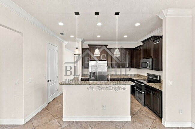 Building Photo - 10449 Henbury St