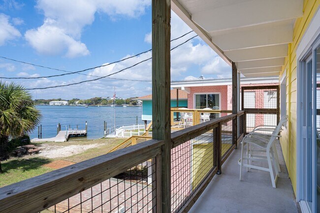 Building Photo - 334 Bluefish Dr