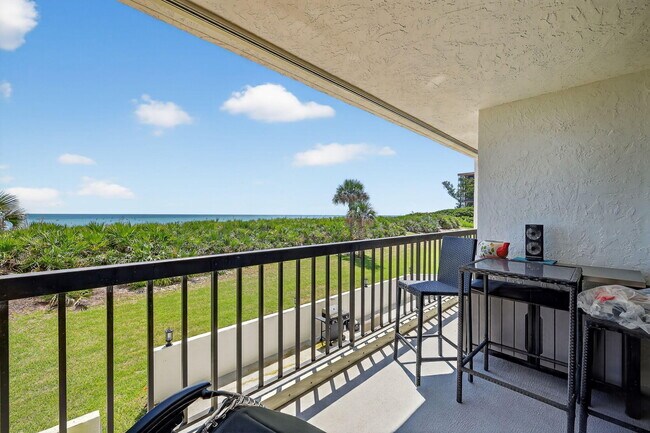 Building Photo - 10680 S Ocean Dr