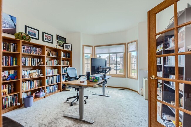 Building Photo - Spacious Haven: 4 BDR Home in Louisville, CO