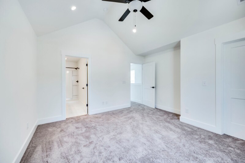 Building Photo - 518 Taffy Wy