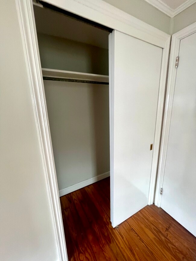 Building Photo - VP Real Estate 21