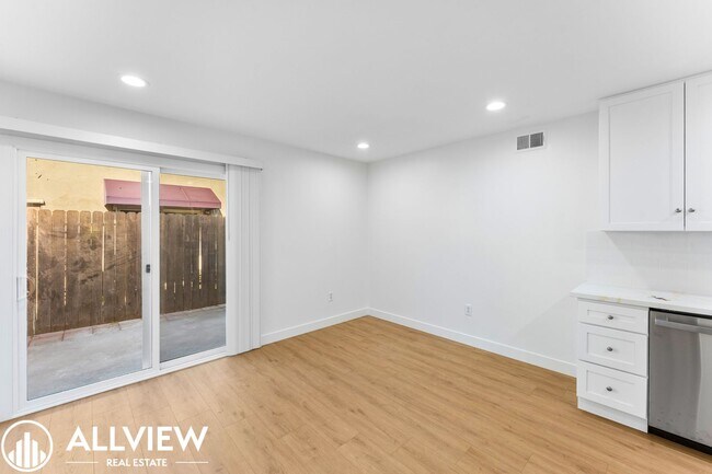 Building Photo - 16651 Tunstall Ln