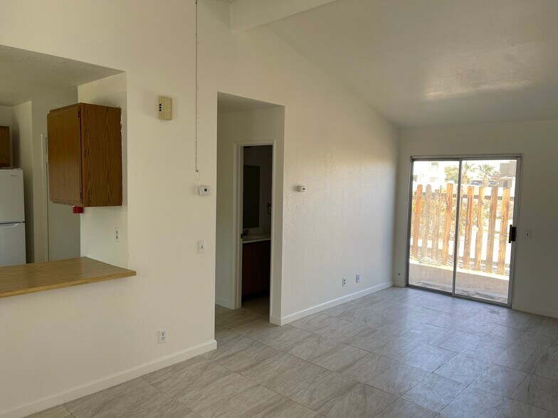 Building Photo - 73874 Sunnyvale Dr