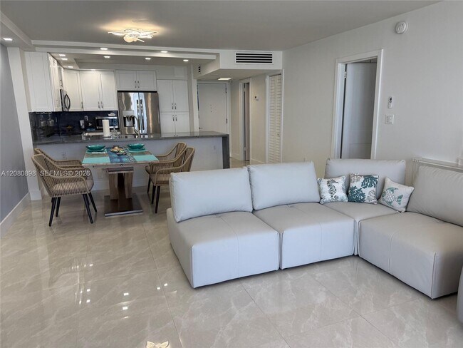 Building Photo - 5701 Collins Ave