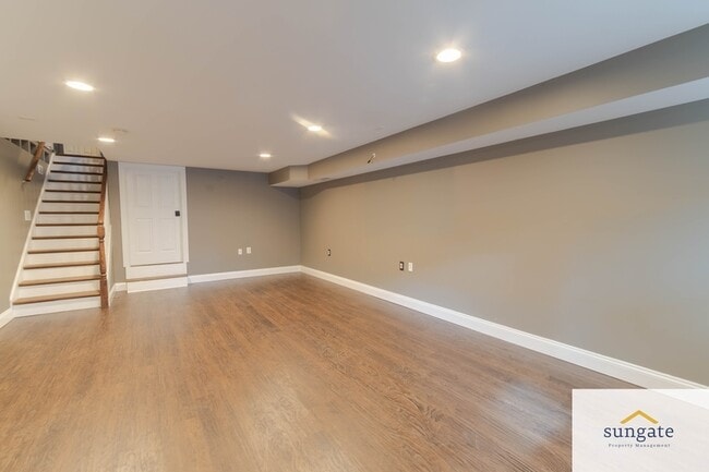 Building Photo - 3206 Hudson St