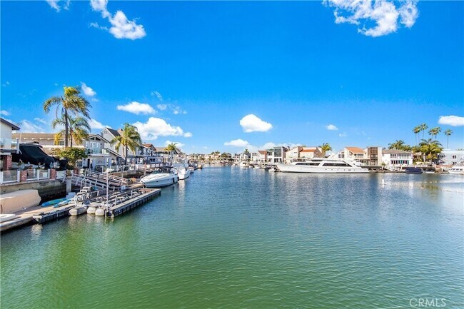 Building Photo - 16293 Wayfarer Ln