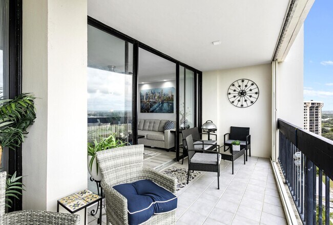 Building Photo - 2400 Presidential Way
