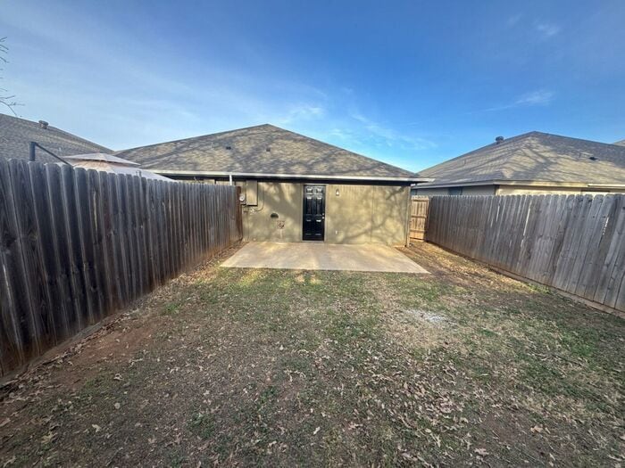 Building Photo - 2806 James Rd