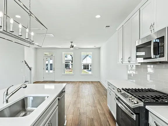 Building Photo - 507 Sound Dr