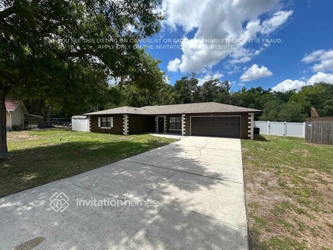 Building Photo - 1904 High Glen Ct N