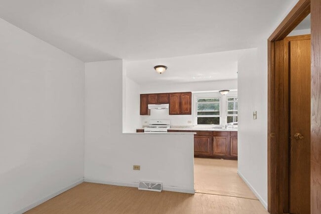Building Photo - 1225 Broadway Avenue