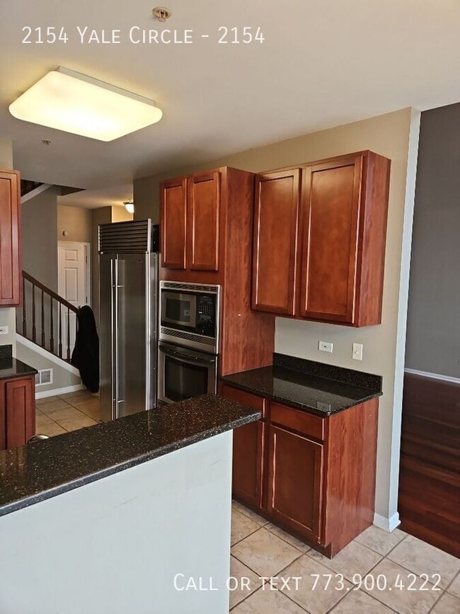 Building Photo - 2154 Yale Cir