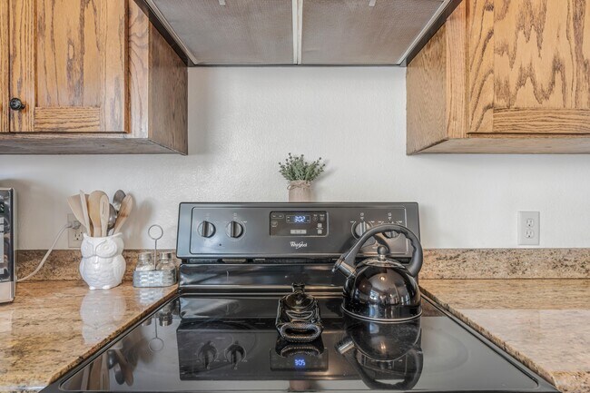 Building Photo - 323 Bodmer Ln