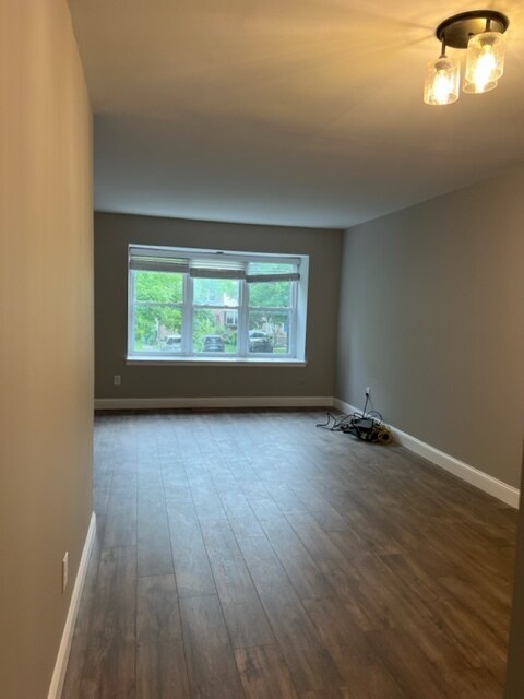 Building Photo - 307 Birch Dr