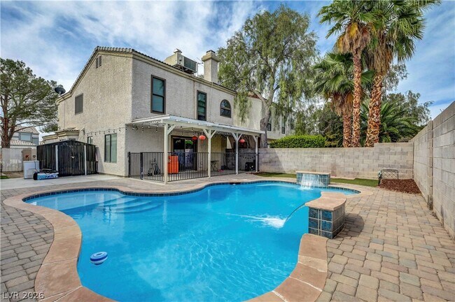 Building Photo - 6644 W Pepperidge Way