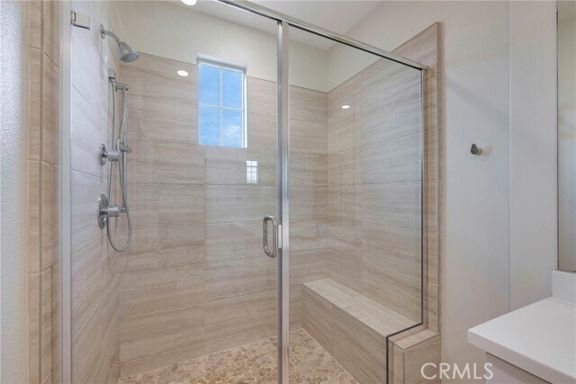 Building Photo - 18 Prominence