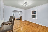 Building Photo - 3958 Lansdale Rd