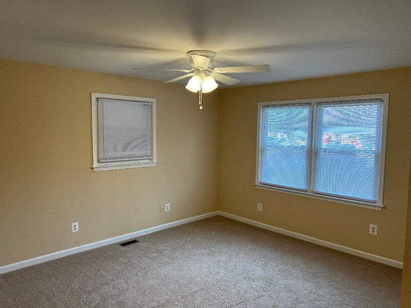 Building Photo - 4525 Greenfield Dr