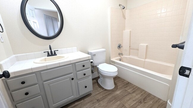 Building Photo - Immaculate 3 bedroom 2 bath home