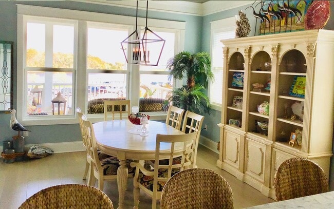 Building Photo - FURNISHED BEACH HOME  WITH UNOBSTRUCTED VI...