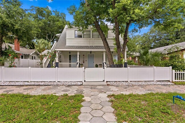 Primary Photo - 819 11th St N