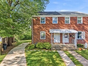 Building Photo - MOVE IN READY!! Freshly Updated 3-Bedroom Home for Rent