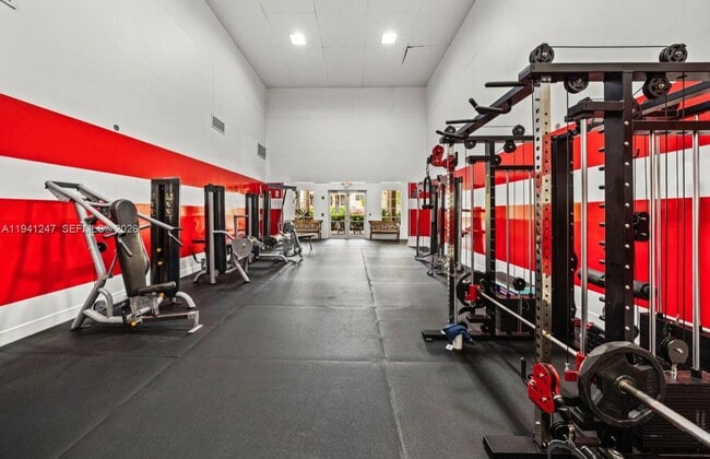 Building Photo - 231 SW 116th Ave