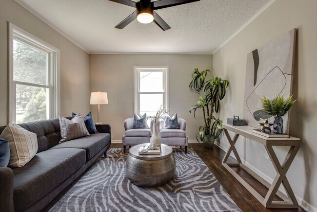 Building Photo - Cute and Cozy Home in Cleveland Park, Walk to Mas Tacos and The Pharmacy, Minutes to Five Points,...