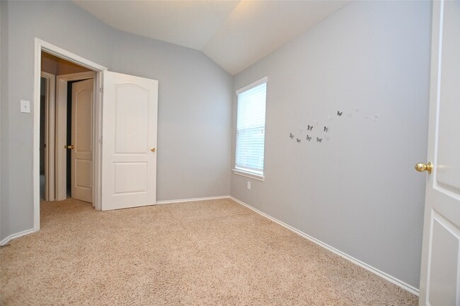 Building Photo - 6104 Promenade Ln