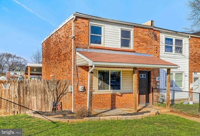 Building Photo - 800 Seckel Ct